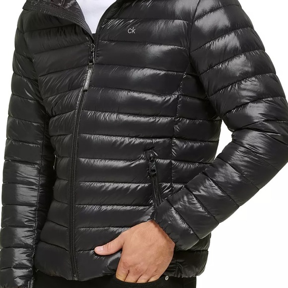 CK lightweight packable women’s puffer - Picture 1 of 7